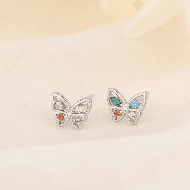 Clous d&#039;oreilles papillon 