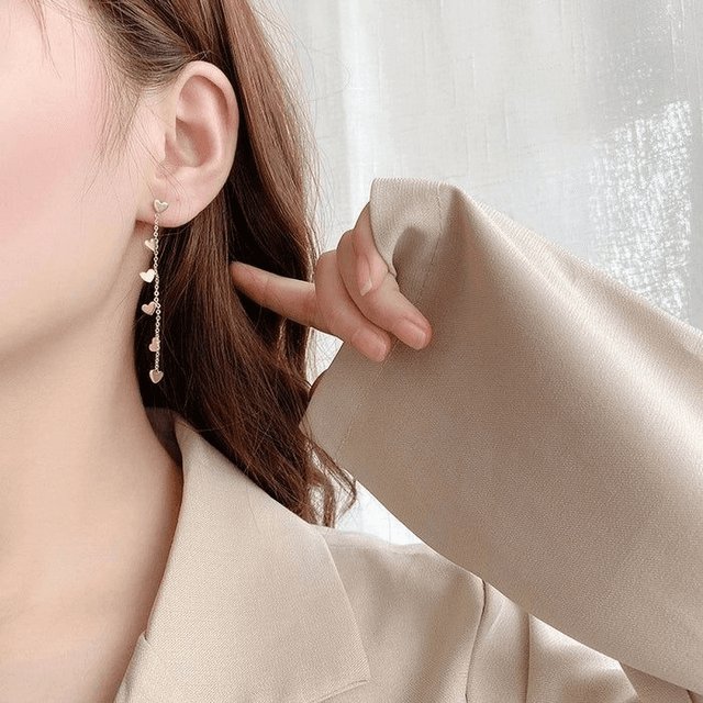 Boucle d&#039;oreille pendante cœur